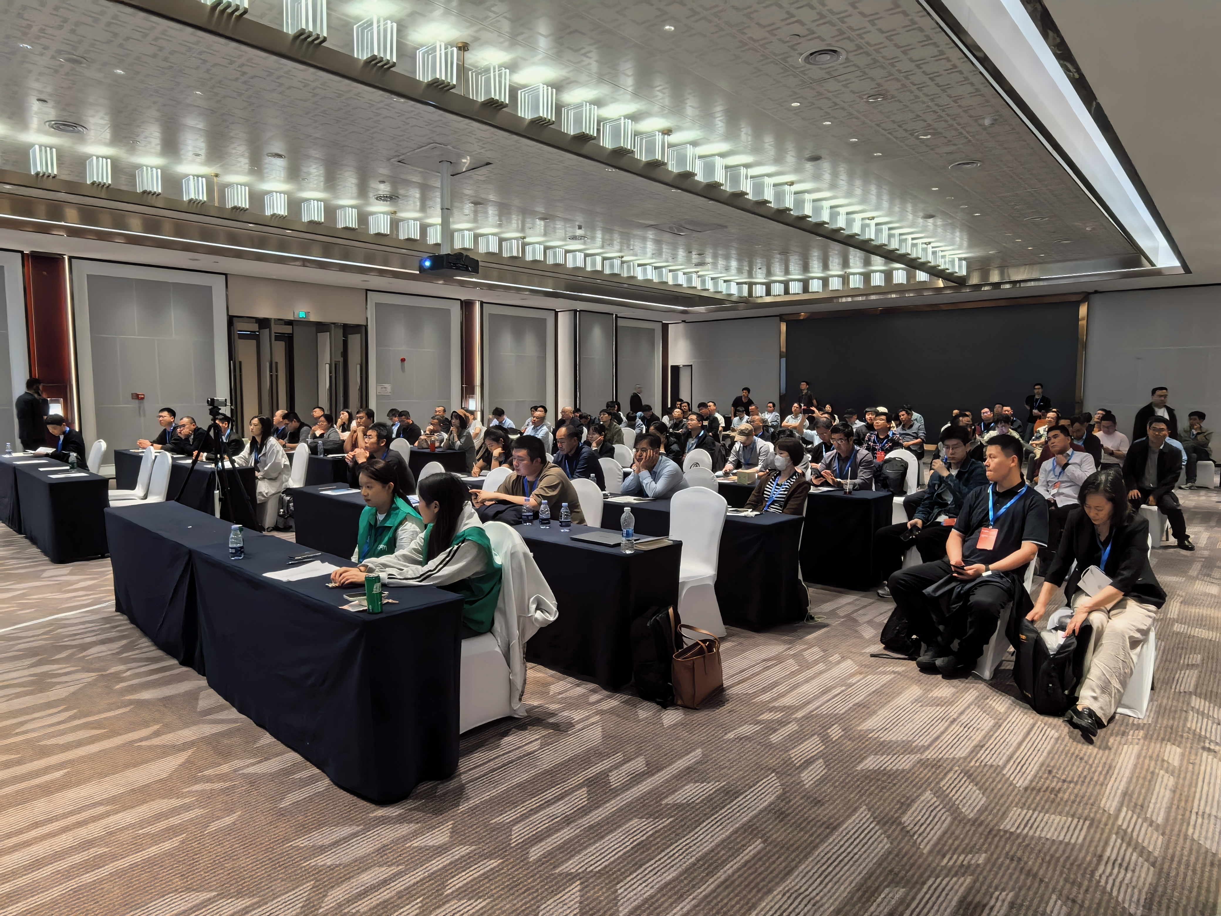 我司在67屆藥機(jī)會(huì)上成功舉辦技術(shù)講座 我司在67屆藥機(jī)會(huì)上成功舉辦技術(shù)講座